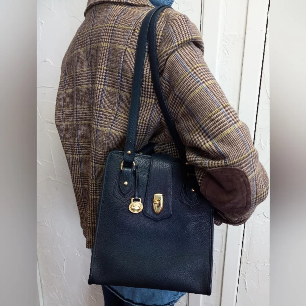 Dooney & Bourke Vintage Arrowhead Collection: North/South Tote, 1996 - Picture 4 of 15